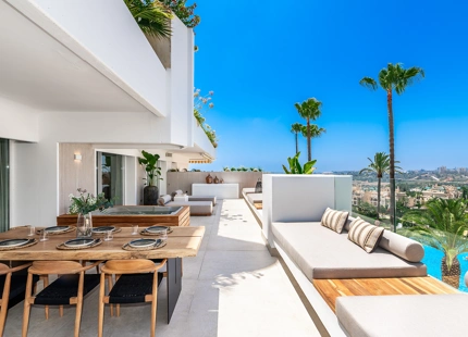 HERMOSO APARTAMENTO FAMILIAR CON VISTAS PANORÁMICAS EN VENTA EN EL GOLDEN MILE