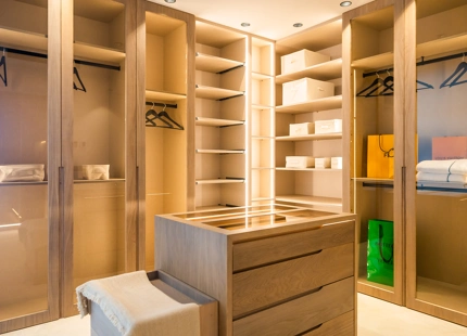 HERMOSO APARTAMENTO FAMILIAR CON VISTAS PANORÁMICAS EN VENTA EN EL GOLDEN MILE