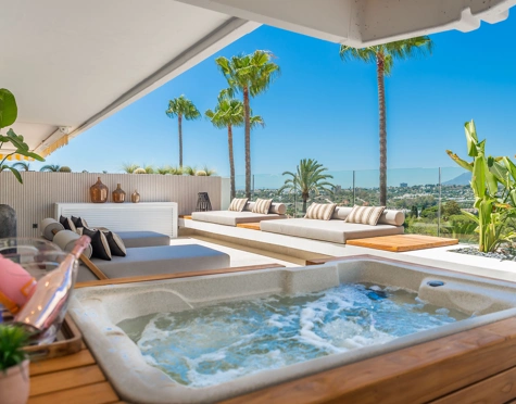 Apartment for sale in Marbella Club, Marbella Golden Mile