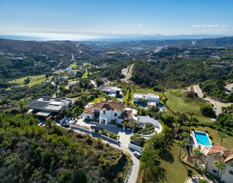 Villa for sale in Marbella Club Golf Resort, Benahavis