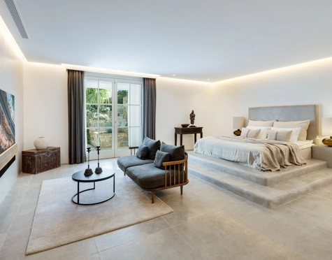 Villa for sale in Marbella Club Golf Resort, Benahavis