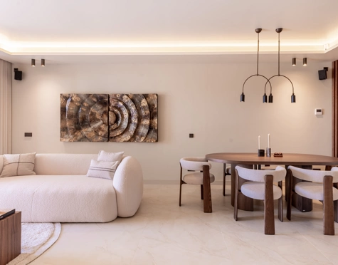 ELEGANT 4-BEDROOM TOWNHOUSE WITH ROOFTOP TERRACE IN MARBELLA