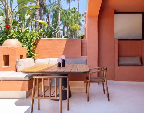 ELEGANT 4-BEDROOM TOWNHOUSE WITH ROOFTOP TERRACE IN MARBELLA