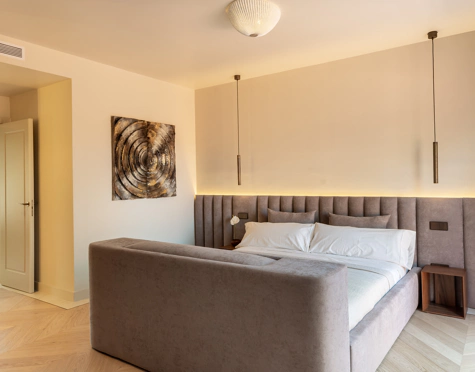 ELEGANT 4-BEDROOM TOWNHOUSE WITH ROOFTOP TERRACE IN MARBELLA