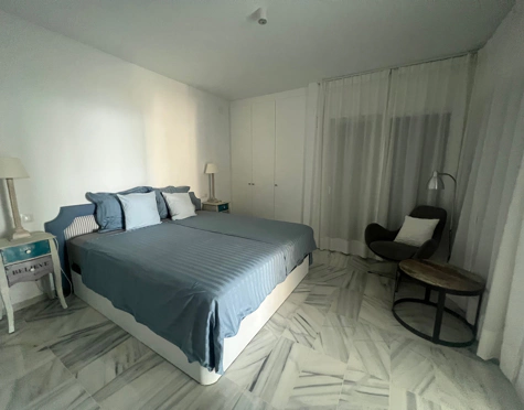 Apartamento en alquiler a corta temporada en Alcazaba Beach, Estepona East