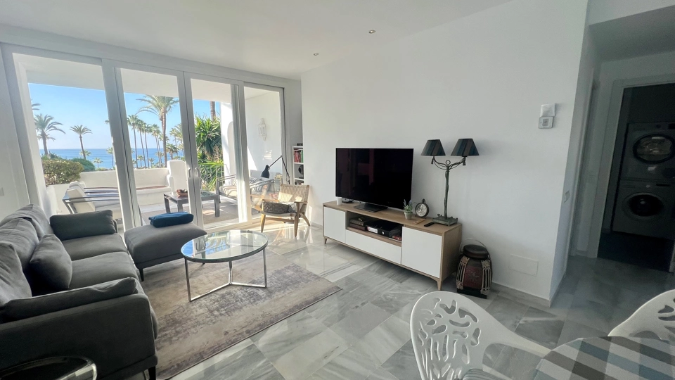 Apartamento en alquiler a corta temporada en Alcazaba Beach, Estepona Este
