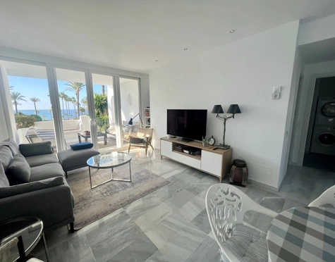 Apartamento en alquiler a corta temporada en Alcazaba Beach, Estepona East