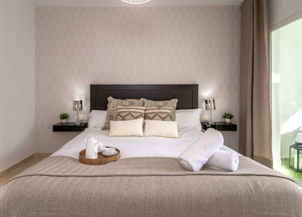 BONITO APARTAMENTO VACACIONAL EN PUERTO BANÚS