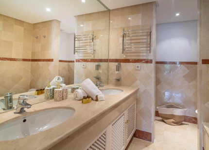 BONITO APARTAMENTO VACACIONAL EN PUERTO BANÚS