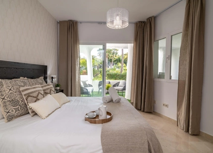 BONITO APARTAMENTO VACACIONAL EN PUERTO BANÚS