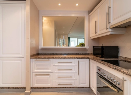 BONITO APARTAMENTO VACACIONAL EN PUERTO BANÚS