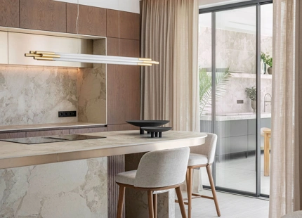 VILLA DE LUJO DE 4 DORMITORIOS CON IMPRESIONANTES ESPACIOS EXTERIORES EN MARBESA
