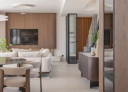 VILLA DE LUJO DE 4 DORMITORIOS CON IMPRESIONANTES ESPACIOS EXTERIORES EN MARBESA