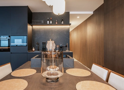 IMPRESIONANTE APARTAMENTO DE TRES DORMITORIOS EN LA ÚLTIMA PLANTA EN SIERRA NEVADA CON VISTAS EXCEPCIONALES A LA MONTAÑA