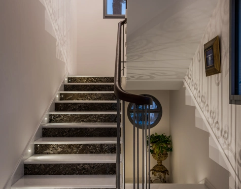 Villa for sale in La Cerquilla, Nueva Andalucia