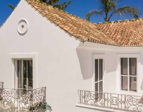 Villa for sale in La Cerquilla, Nueva Andalucia