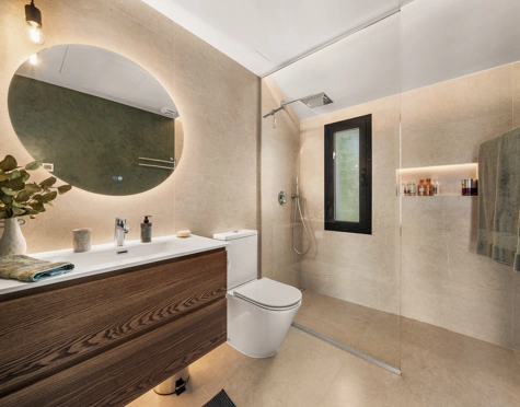 Villa en venta en Nueva Andalucia, Marbella