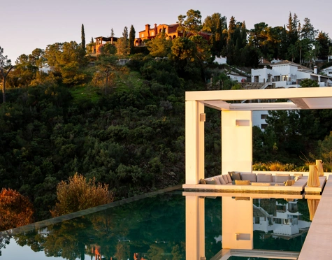 Villa for sale in El Madroñal, Benahavis