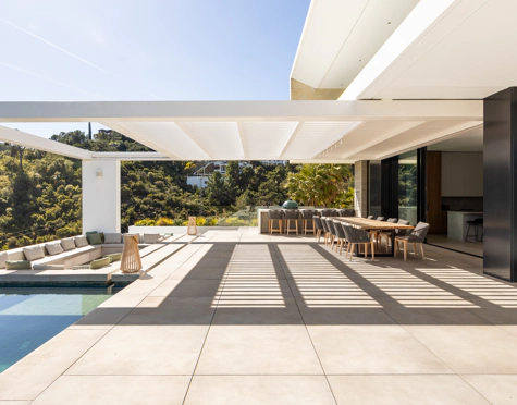 Villa for sale in El Madroñal, Benahavis