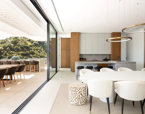 Villa for sale in El Madroñal, Benahavis
