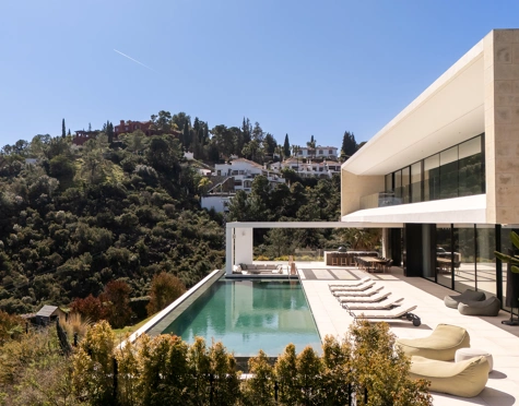 Villa for sale in El Madroñal, Benahavis