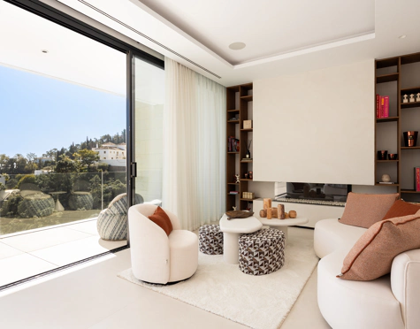Villa for sale in El Madroñal, Benahavis
