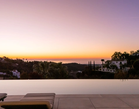 Villa for sale in El Madroñal, Benahavis