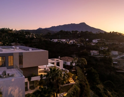 Villa for sale in El Madroñal, Benahavis