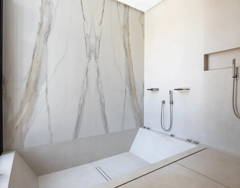 Villa for sale in El Madroñal, Benahavis