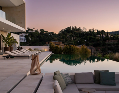 Villa for sale in El Madroñal, Benahavis