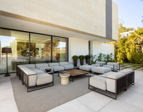 Villa for sale in El Madroñal, Benahavis