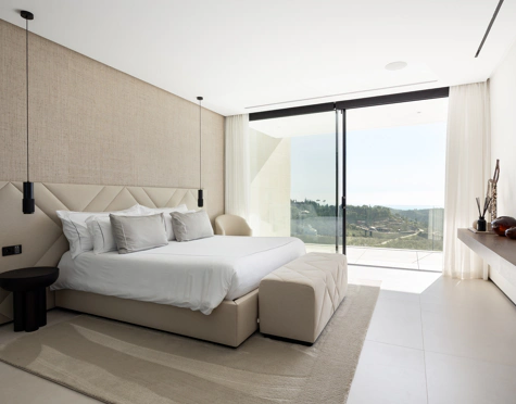 Villa for sale in El Madroñal, Benahavis