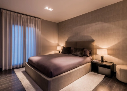 LUJOSO APARTAMENTO EN PRIMERA LÍNEA DE MARINA CON VISTAS IMPRESIONANTES EN PUERTO BANÚS