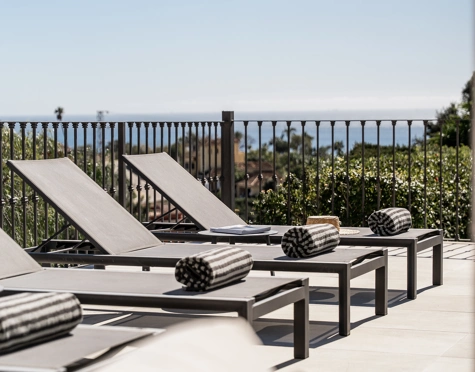 Villa for sale in Estepona