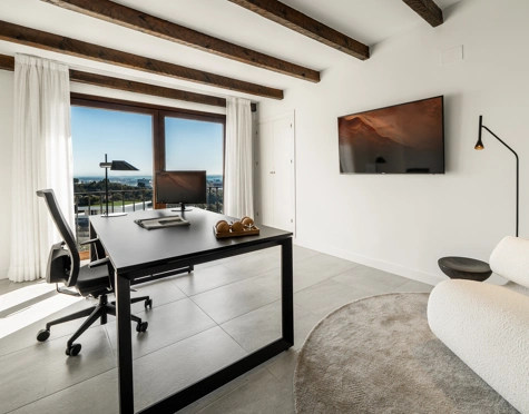 Villa for sale in Estepona