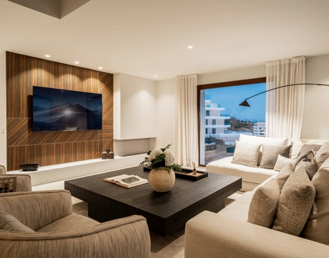 Villa for sale in Estepona