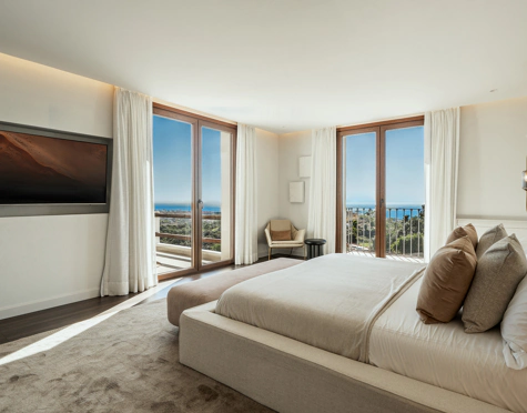 Villa for sale in Estepona