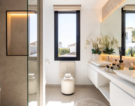 Villa for sale in Nueva Andalucia, Marbella