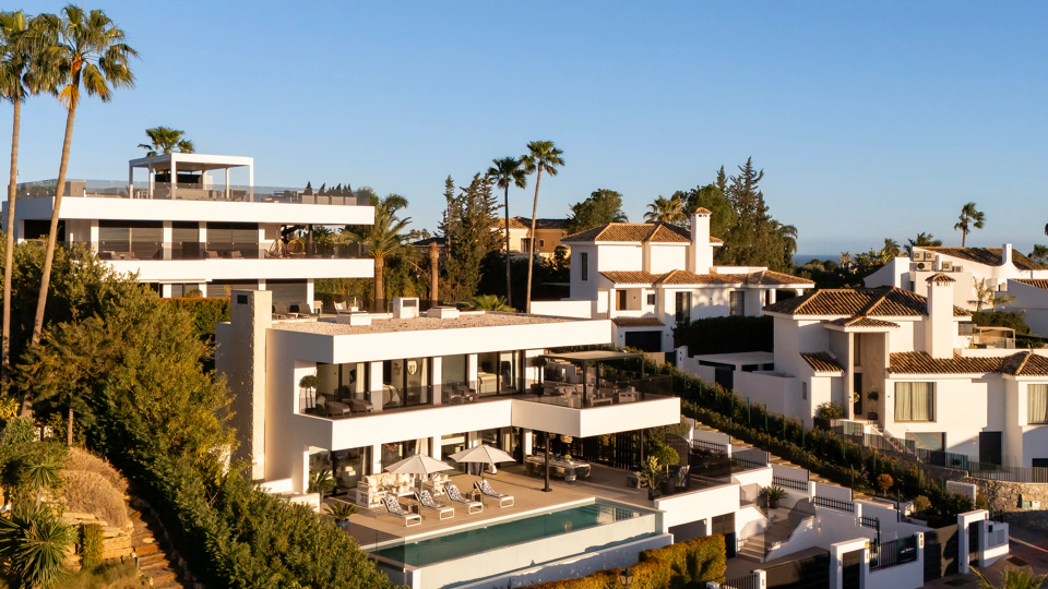 Villa en venta en Nueva Andalucia, Marbella