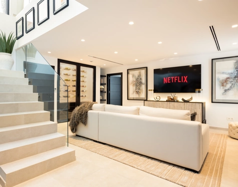 Villa for sale in Nueva Andalucia, Marbella