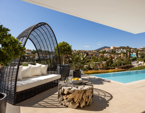 Villa for sale in Nueva Andalucia, Marbella