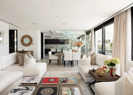 VILLA CONTEMPORÁNEA CON VISTAS PANORÁMICAS EN UN ENTORNO DE GOLF EXCLUSIVO