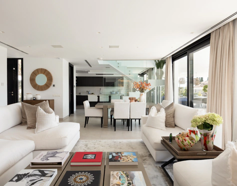 Villa for sale in Nueva Andalucia, Marbella