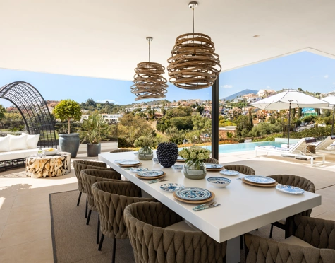 Villa for sale in Nueva Andalucia, Marbella