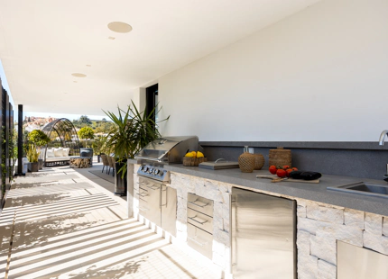 VILLA CONTEMPORÁNEA CON VISTAS PANORÁMICAS EN UN ENTORNO DE GOLF EXCLUSIVO