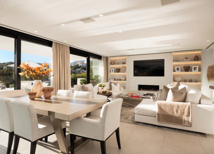 VILLA CONTEMPORÁNEA CON VISTAS PANORÁMICAS EN UN ENTORNO DE GOLF EXCLUSIVO