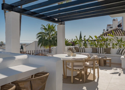 IMPRESIONANTE ÁTICO DÚPLEX EN NUEVA ANDALUCÍA CON TERRAZAS INCREÍBLES