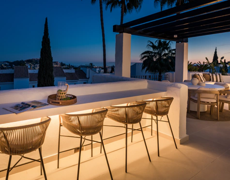 Duplex Penthouse for sale in Nueva Andalucia, Marbella