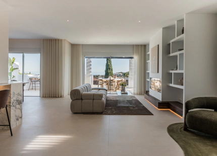 IMPRESIONANTE ÁTICO DÚPLEX EN NUEVA ANDALUCÍA CON TERRAZAS INCREÍBLES