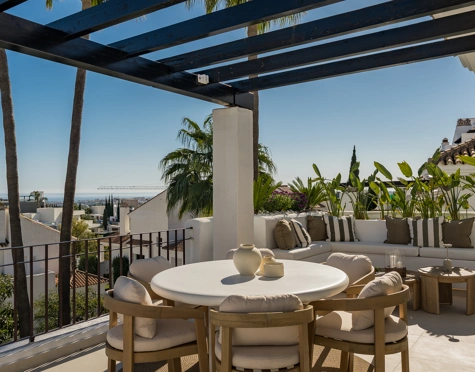 Duplex Penthouse for sale in Nueva Andalucia, Marbella